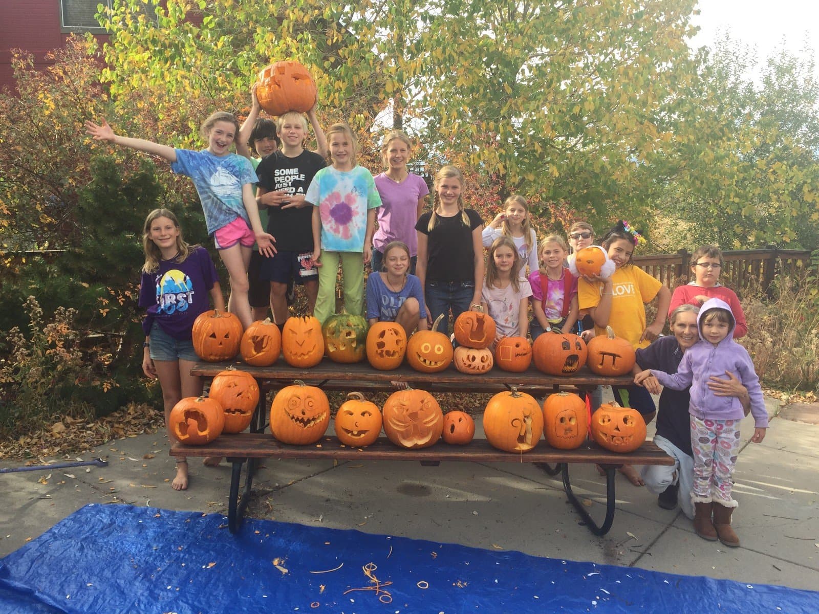 Nyland pumpkin carving event